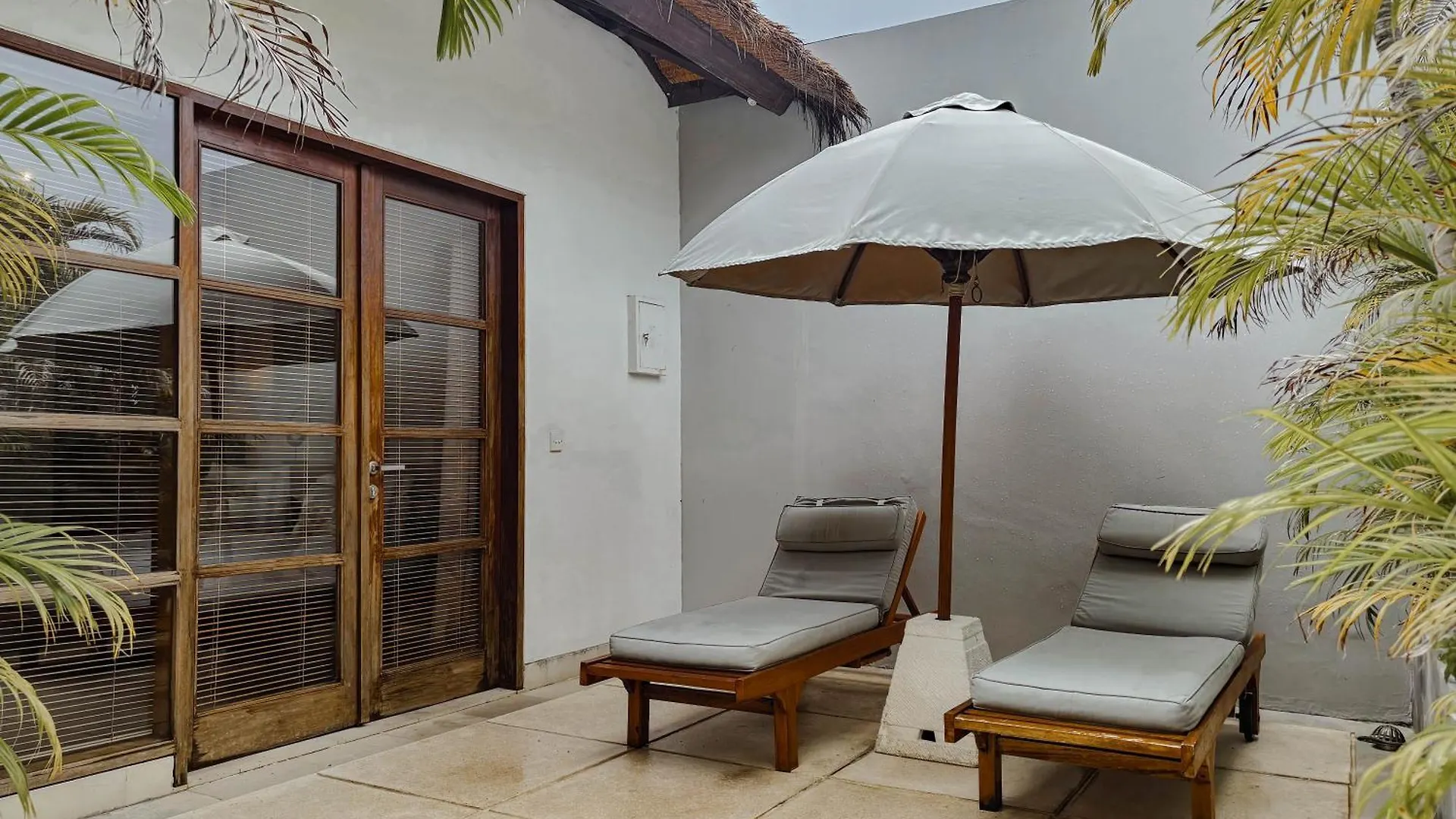 Villa Chocolat Seminyak 6 Bedroom